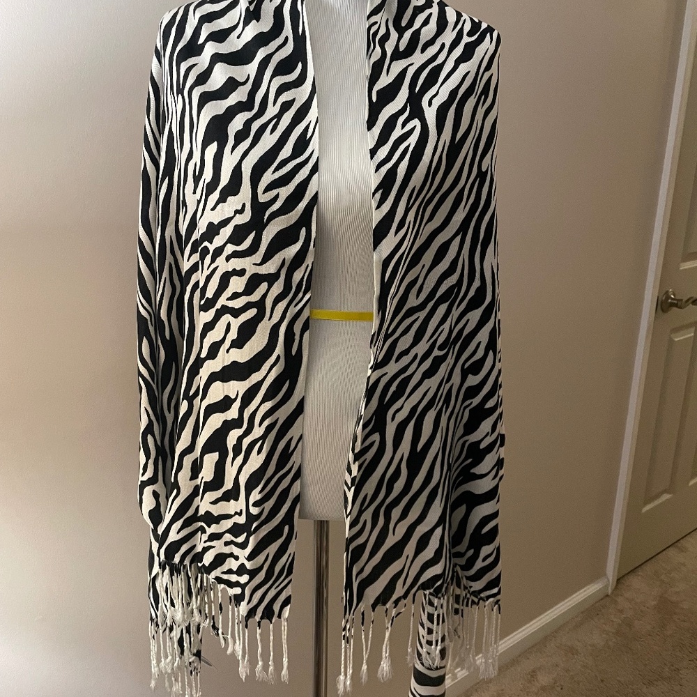 Zebra wrap